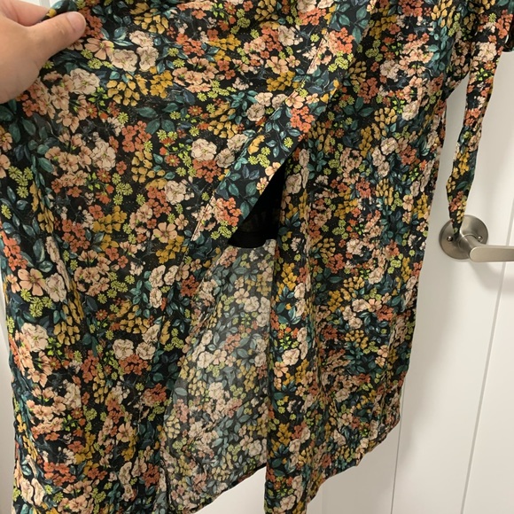 floural dynamite dress - Picture 3 of 3